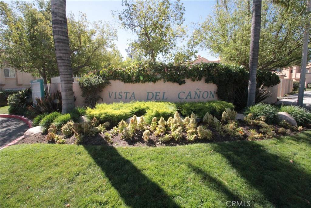 Newhall, CA 91321,18830 Vista Del Canon #F