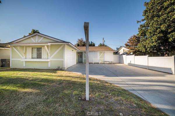 21863 Alamogordo RD, Saugus, CA 91350