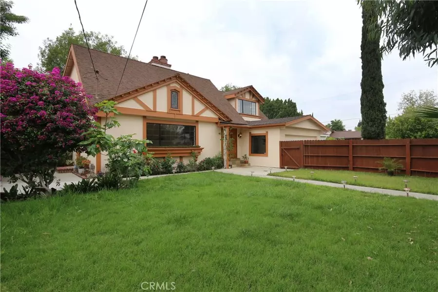 5621 Radford AVE, Valley Glen, CA 91607