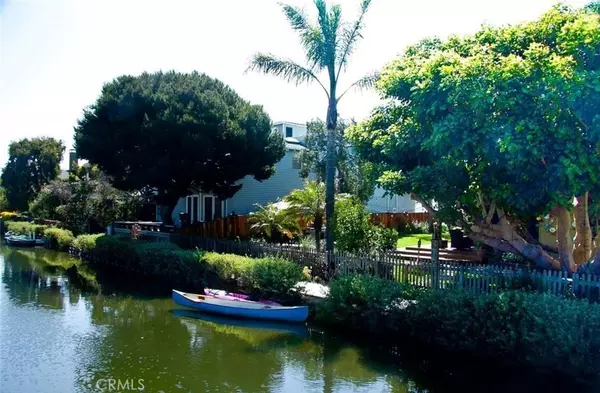 Venice, CA 90291,212 Sherman Canal