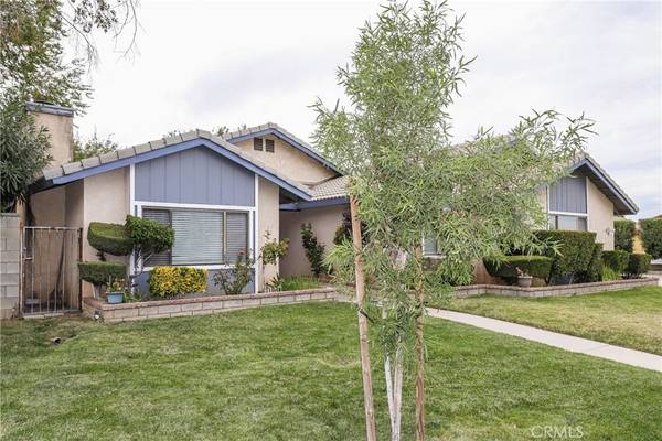 42325 62nd ST W, Quartz Hill, CA 93536