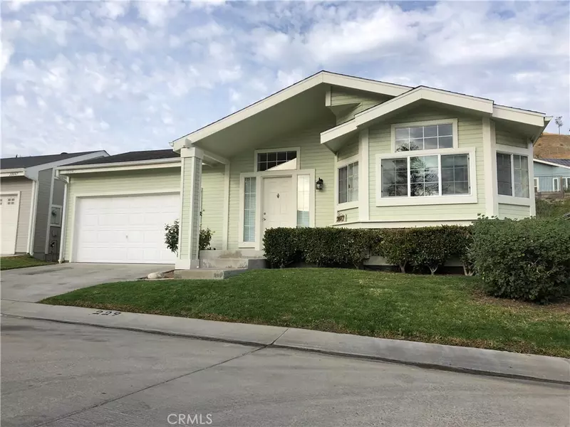 20043 Crestview DR, Canyon Country, CA 91351