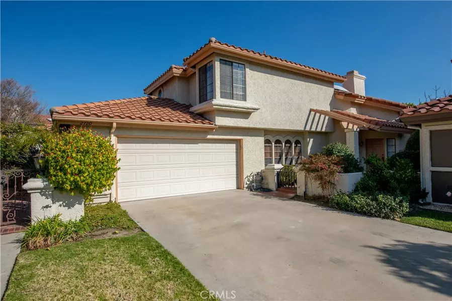 2720 Simi Hills LN, Simi Valley, CA 93063