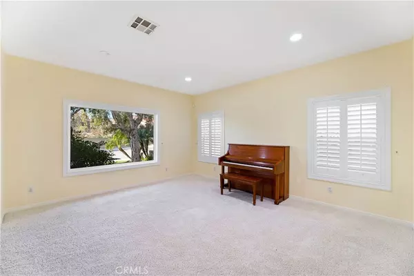 Simi Valley, CA 93065,2834 Royal Hills CT