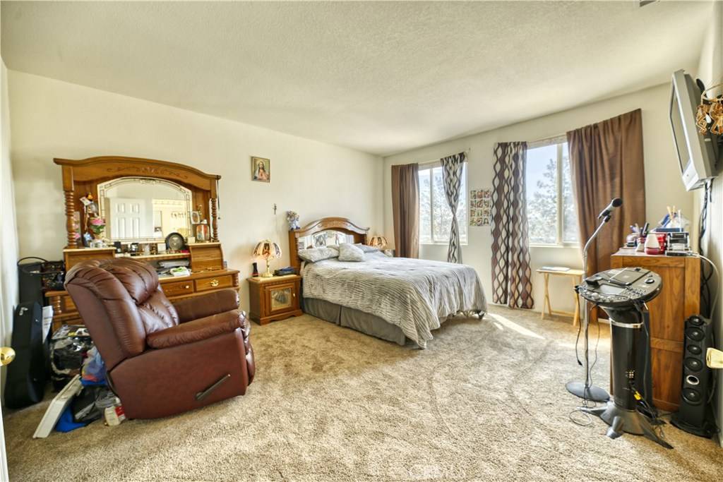 Lancaster, CA 93535,44641 Rosario AVE