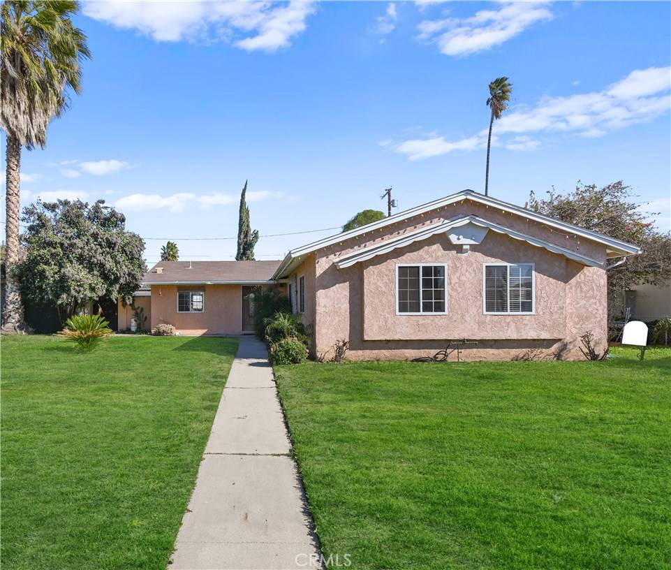 7338 Shoup AVE, Canoga Park, CA 91307