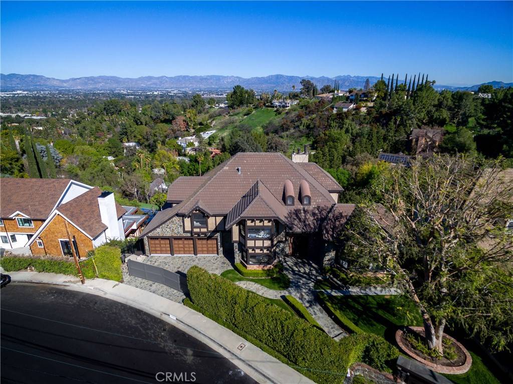 Encino, CA 91436,17069 Oak View DR
