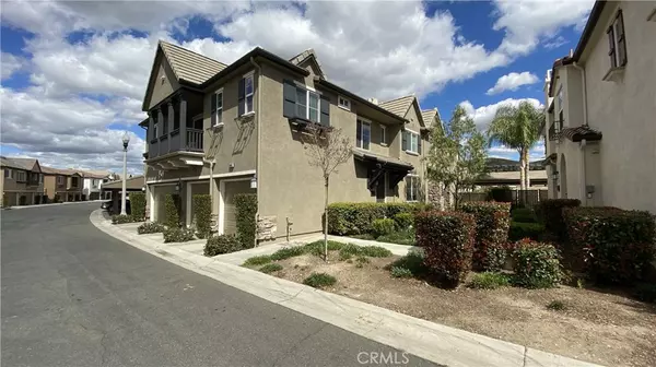 19451 Laroda LN, Saugus, CA 91350