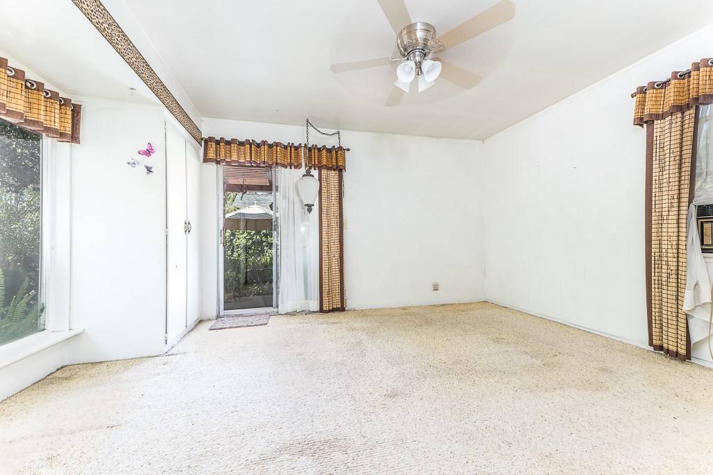 Reseda, CA 91335,7247 Etiwanda AVE
