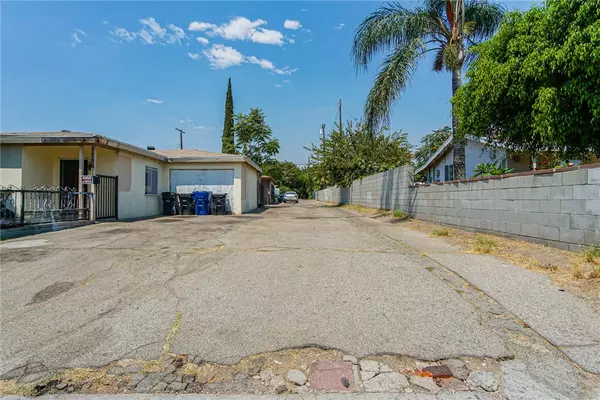 Pacoima, CA 91331,12981 Correnti ST