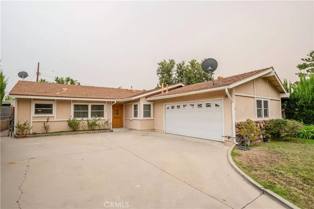 Sylmar, CA 91342,13790 Oro Grande ST