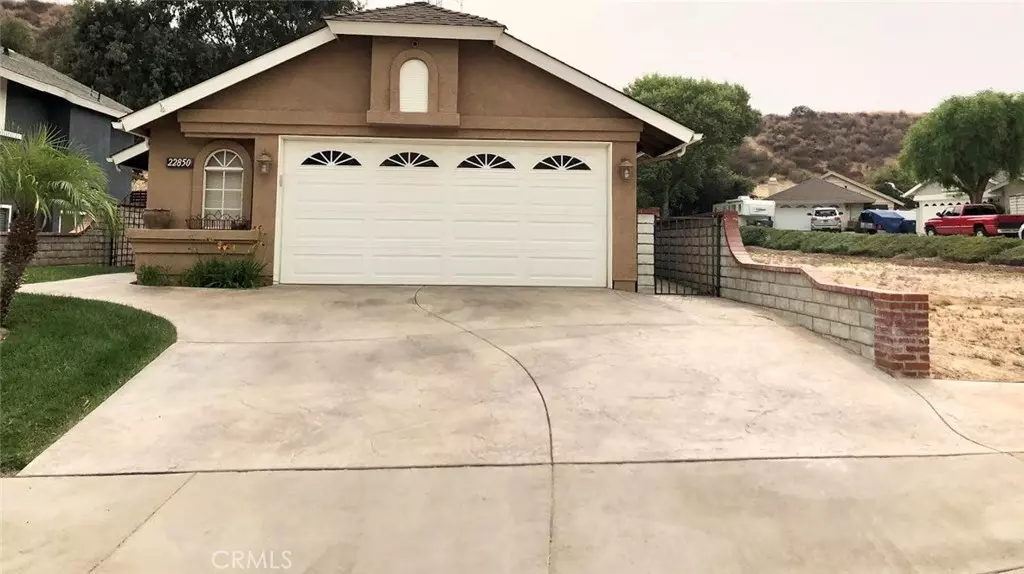 Saugus, CA 91390,22850 White Pine PL