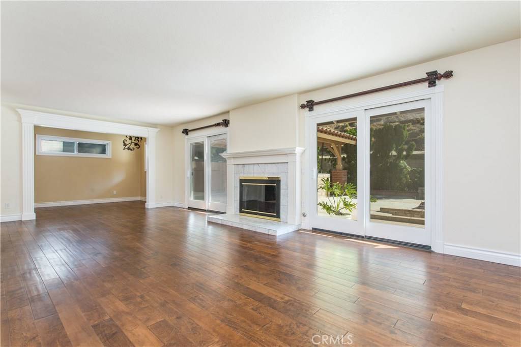 Chatsworth, CA 91311,9636 Farralone AVE