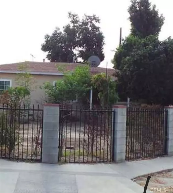 Panorama City, CA 91402,8942 Hazeltine AVE