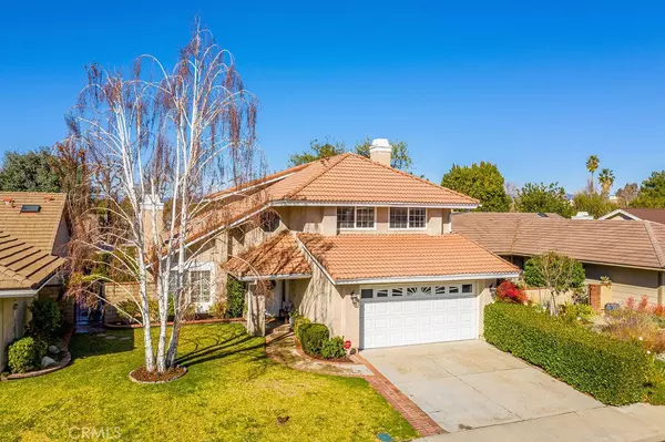 23949 Via Rosa Linda, Valencia, CA 91355