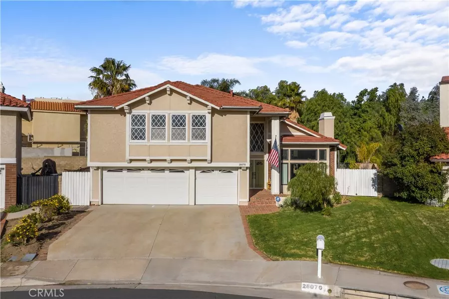 28070 Charles DR, Saugus, CA 91350