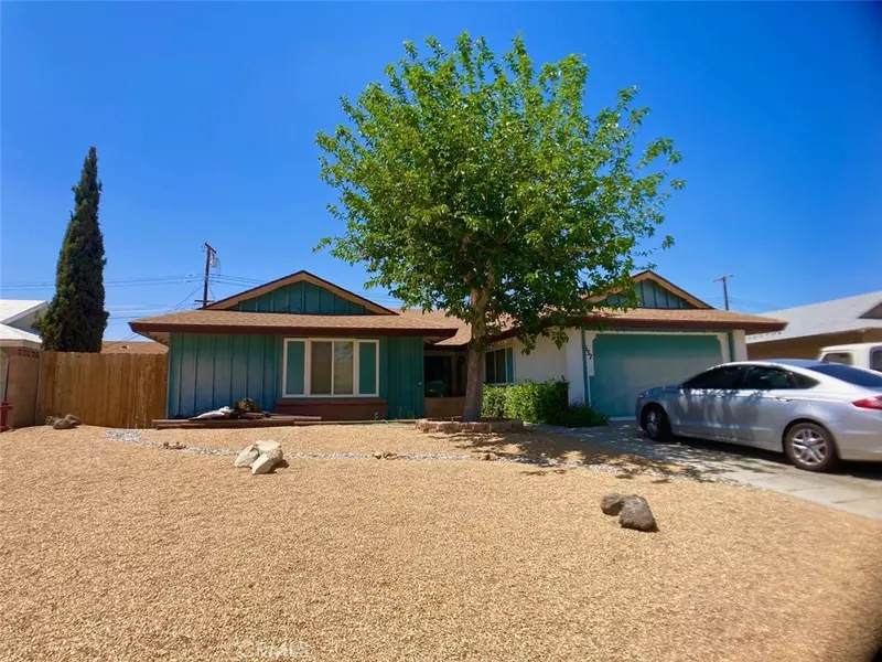 537 S Sanders ST, Ridgecrest, CA 93555