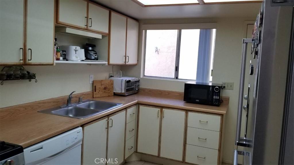 Palmdale, CA 93550,1700 E Avenue Q14 #10