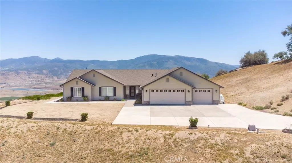 27550 Skyline DR, Tehachapi, CA 93561