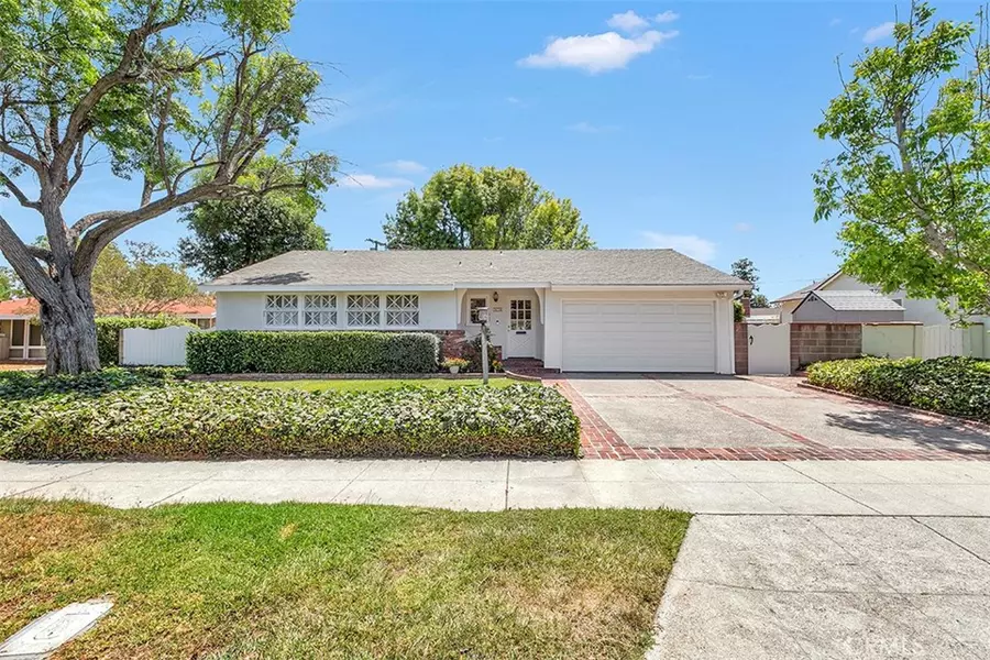 20736 Strathern ST, Winnetka, CA 91306