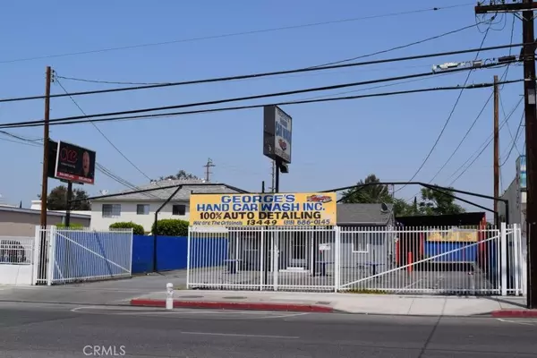 Pacoima, CA 91331,13449 Van Nuys BLVD