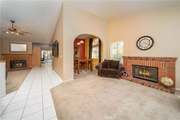 Saugus, CA 91390,22574 Pecan PL