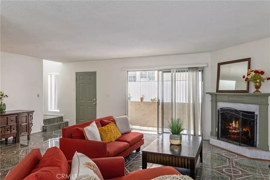 8801 Cedros AVE #4, Panorama City, CA 91402