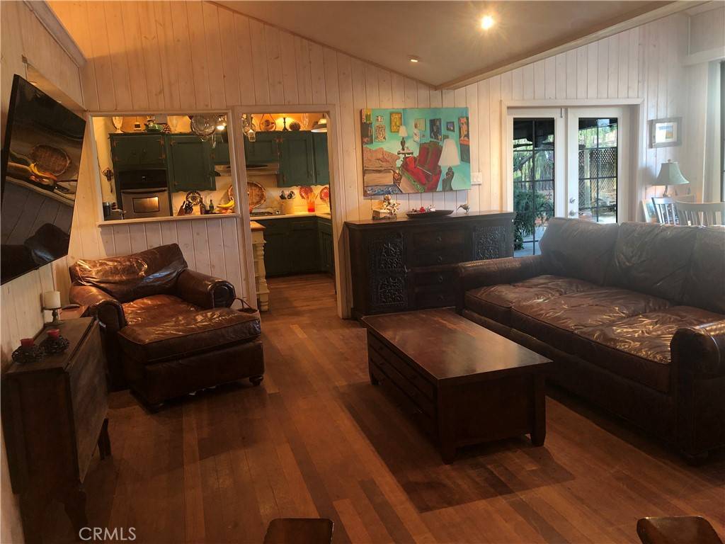 North Hollywood, CA 91605,7752 Atoll AVE