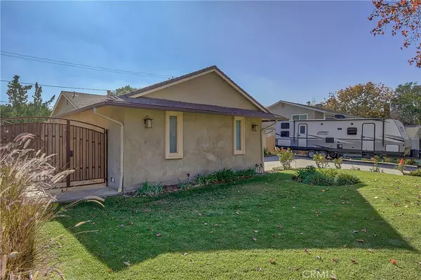 Newhall, CA 91321,23834 Canerwell ST