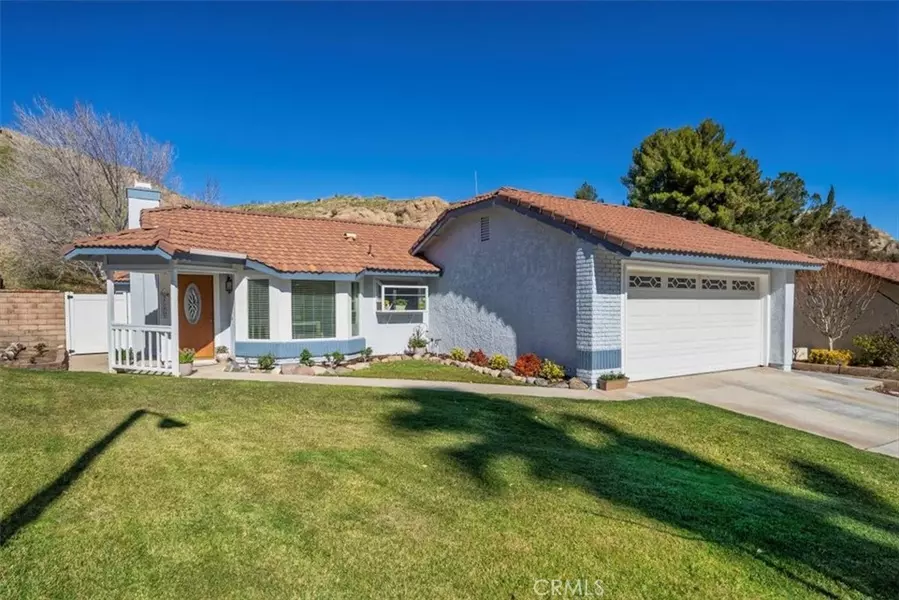 15207 Poppy Meadow ST, Canyon Country, CA 91387