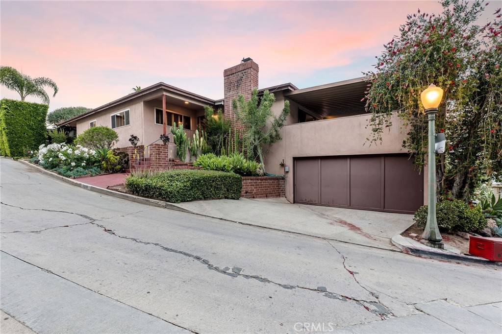 2306 Lyric AVE, Los Feliz, CA 90027