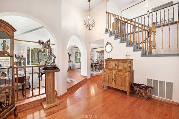 Agoura Hills, CA 91301,5556 Forest Cove LN