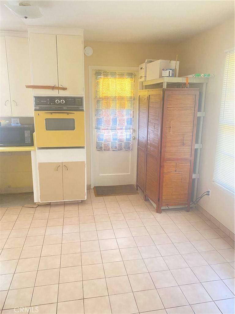 Chatsworth, CA 91311,20110 Kinzie ST