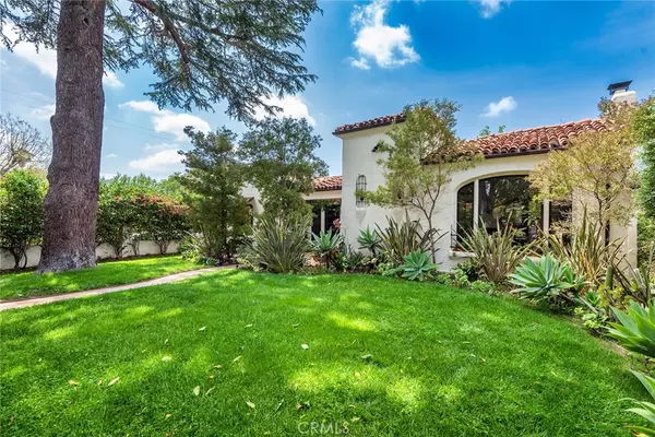 Toluca Lake, CA 91602,10753 Valley Spring LN