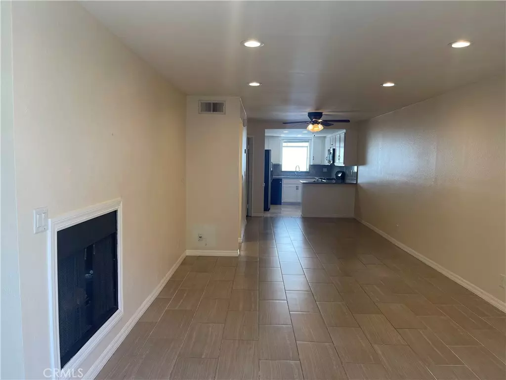 Canyon Country, CA 91351,26762 Claudette ST #419