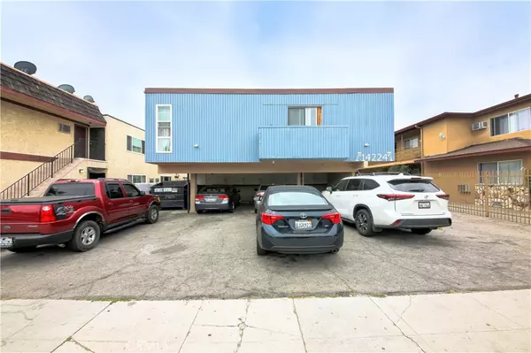 Van Nuys, CA 91401,14224 Erwin ST