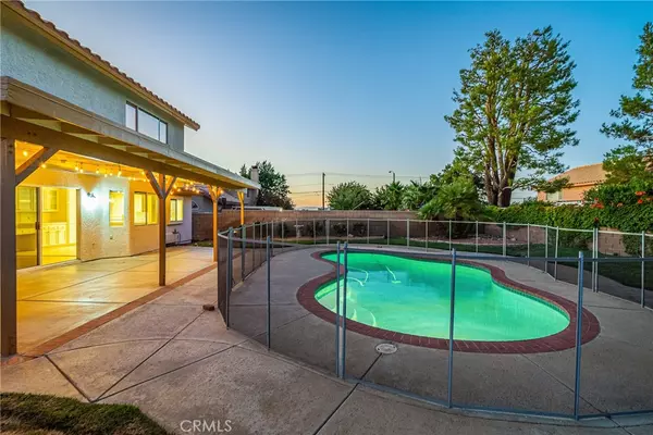 Quartz Hill, CA 93536,41552 Sandalwood PL