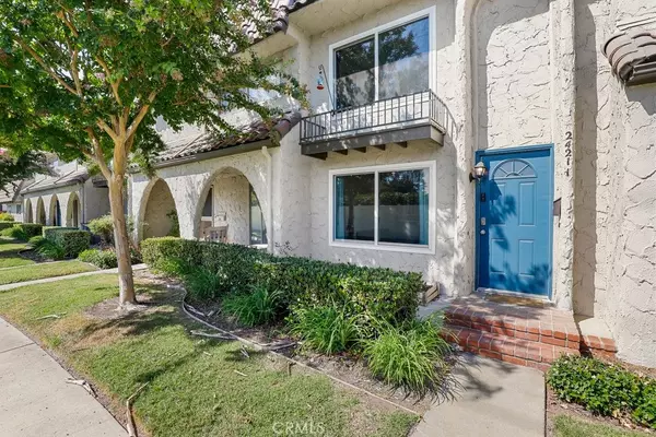 Newhall, CA 91321,24211 La Glorita CIR #125