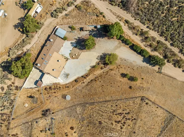 Agua Dulce, CA 91390,9801 White Fox LN