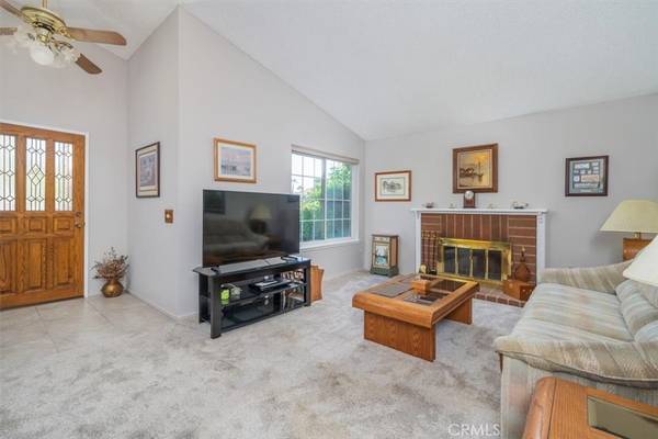 Saugus, CA 91350,28437 Brian CT