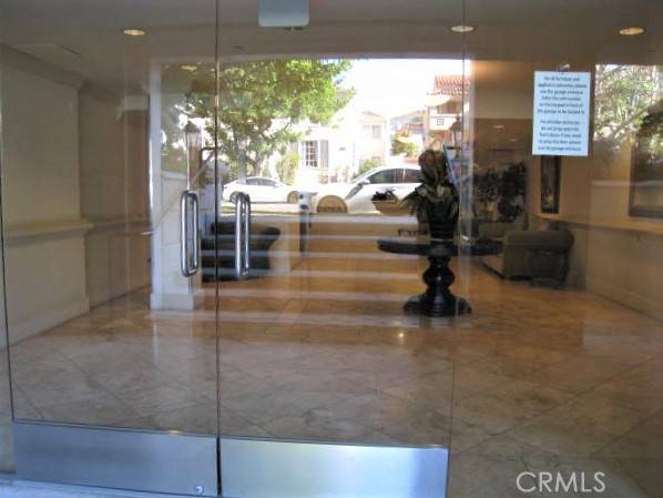 Los Angeles, CA 90035,1450 S Beverly DR #403