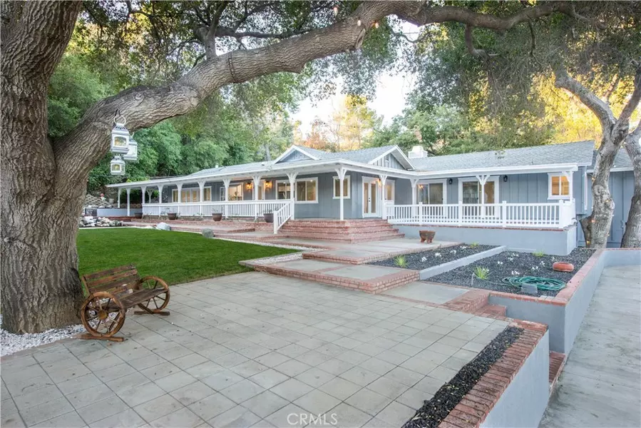 16241 Ravenglen RD, Canyon Country, CA 91387