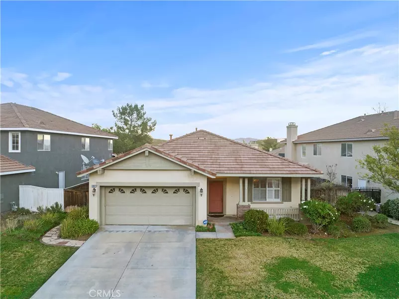 32822 Ridge Top LN, Castaic, CA 91384