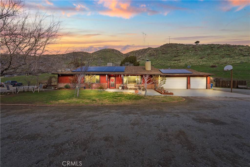 Leona Valley, CA 93551,5755 Elizabeth Lake RD