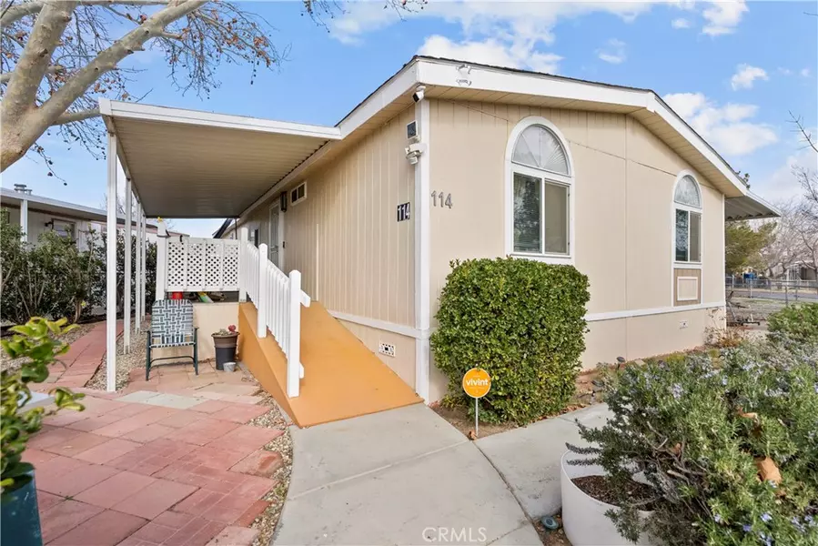 4209 W. Rosamond #114, Rosamond, CA 93560