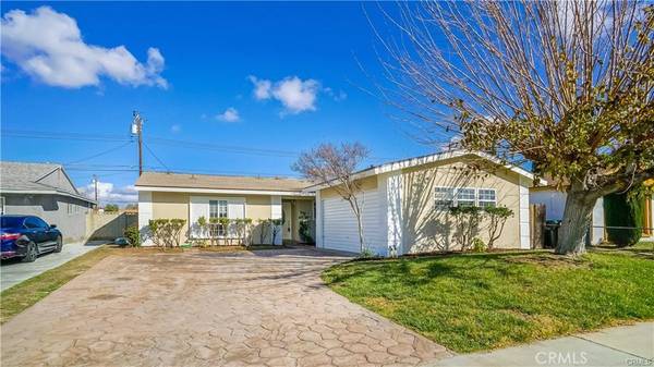 22515 Paraguay DR, Saugus, CA 91350