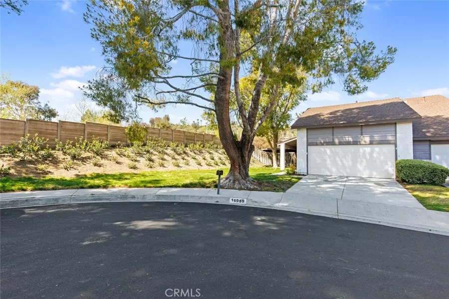 16959 Minter CT, Canyon Country, CA 91387