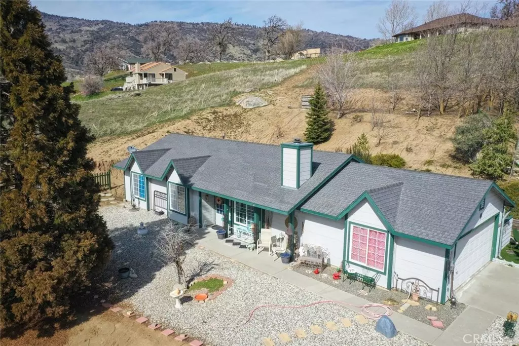 Tehachapi, CA 93561,23500 Lakeview DR