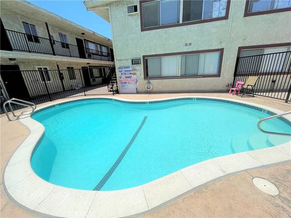 Panorama City, CA 91402,8800 Cedros AVE #125