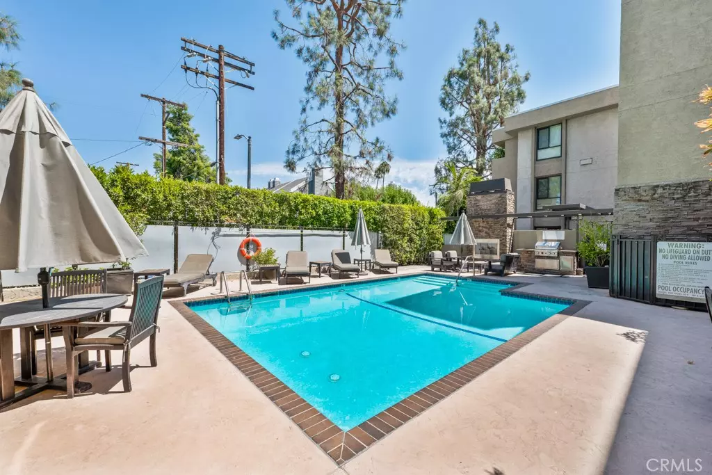 Studio City, CA 91604,11640 Woodbridge ST #202